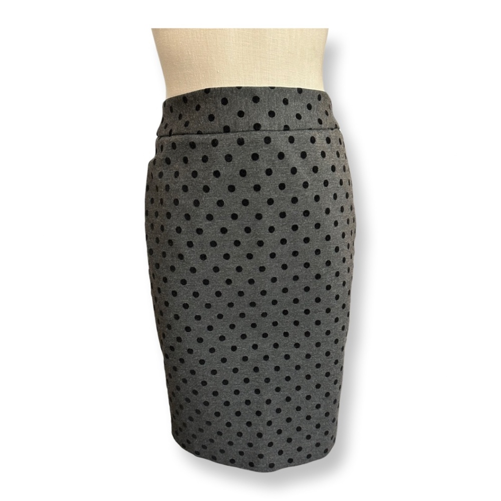 White house black market stretch polka dotted pencil skirt-Sz 2